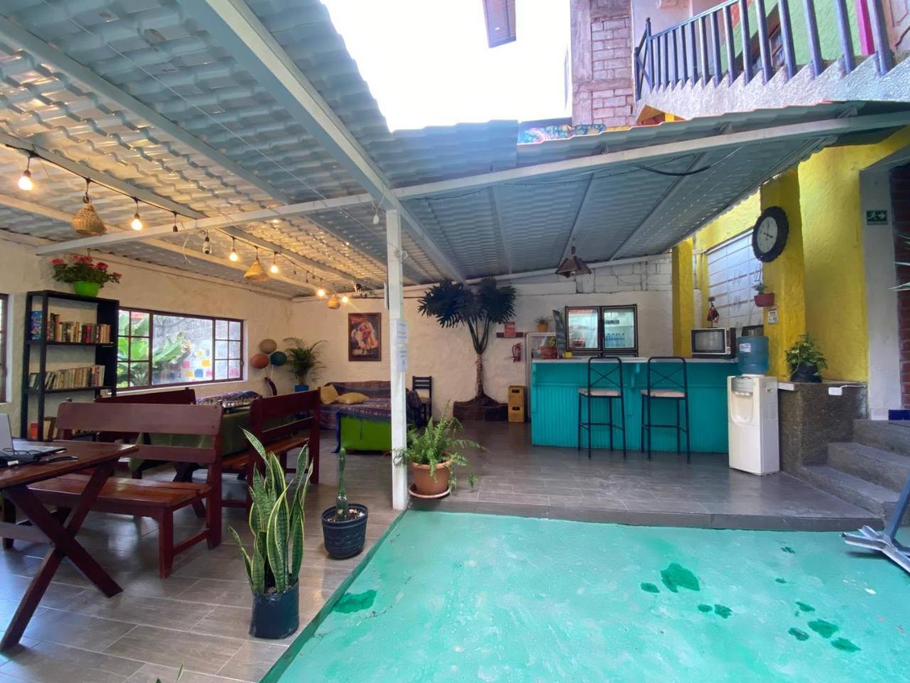 Garden House Hostal Banos  Exterior photo